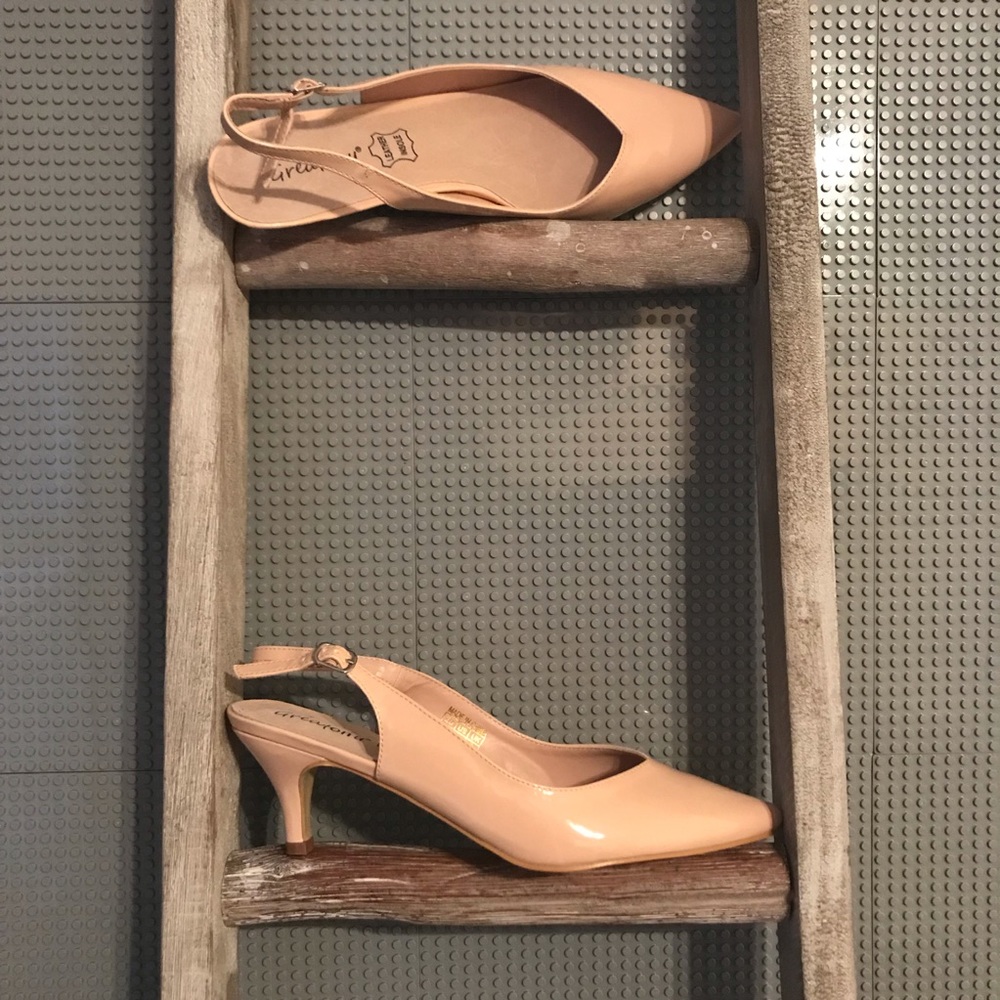 Nude Slingback Pump